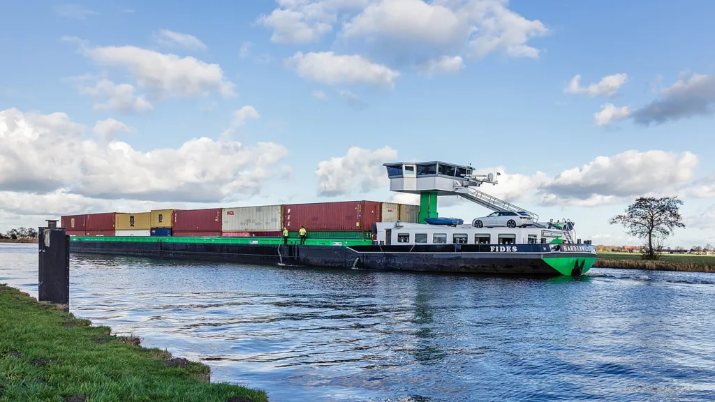 Binnenvaartschip FIDES op Prinses Magrietkanaal_scannerluisteren.nl