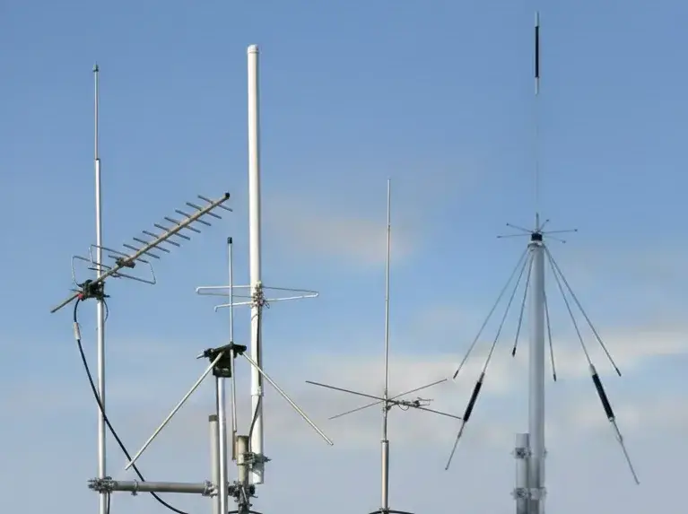 Headerafbeelding artikel over scannerantennes_scannerluisteren.nl